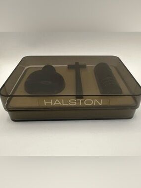 Halston Shave Gift 12 After Shave (2 oz), Shave Foam (1.5 oz) Razor New NOS Vtg